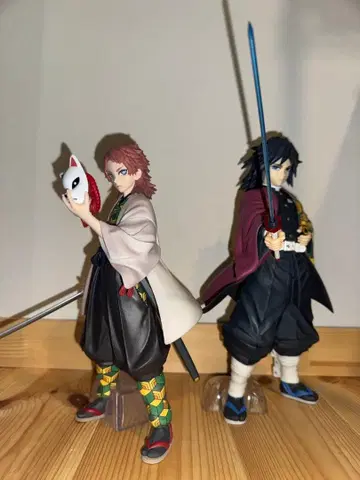 제일복권 귀멸의 칼날 사비토 토미오카 기유 피규어