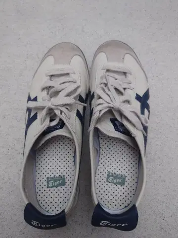 오니츠카타이거 스니커즈 27.5cm