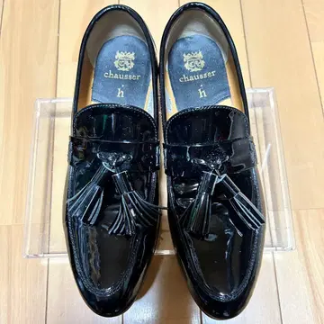 Chausser 블랙 에나멜 태슬 로퍼 23.5cm