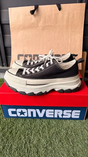 CONVERSE 통굽 스니커즈 27cm