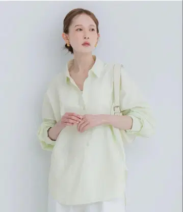 coca 옥스 돌먼 볼륨 슬리브 셔츠