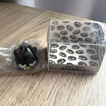 산리오 캐릭터즈 x 모니마루즈 배드바츠마루