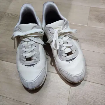 마드라스 타카다 준지 콜라보 스니커즈