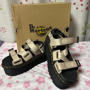 닥터마틴 여성용 샌들