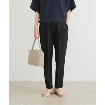 [새상품] 스트레치 테이퍼드 이지 PT 블랙