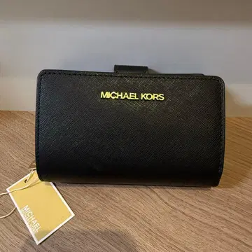 [ 미사용 새상품 ] MICHAEL KORS 블랙 접이식 지갑