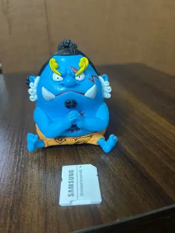 원피스 진베이 피규어 태국 게임센터 경품 ONE PIECE