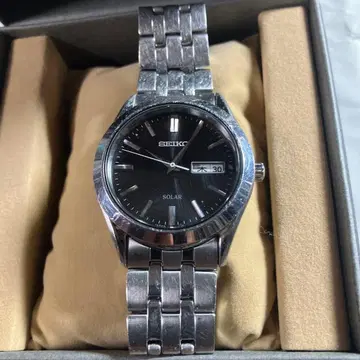 SEIKO 솔라 손목시계 블랙 다이얼