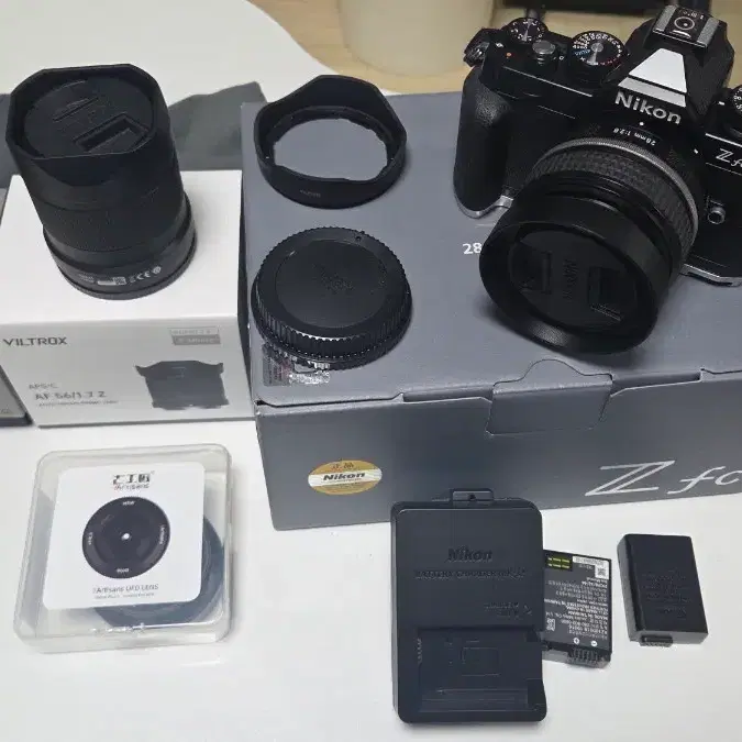 니콘 Zfc 카메라 + 렌즈 일괄