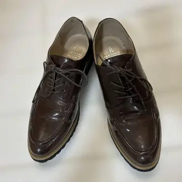 로페피크닉 에나멜 레이스업 슈즈 신발 24cm 새상품급