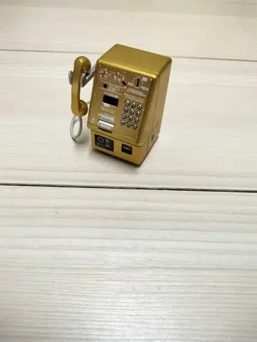 [ 가격 인하 ] 공중전화 가챠가챠 골드 레어