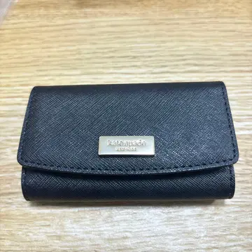 Kate Spade 블랙 키케이스