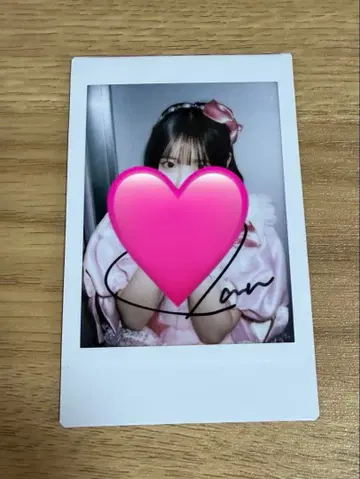 큐티 스트릿 사쿠라바 하루카 사인 폴라로이드