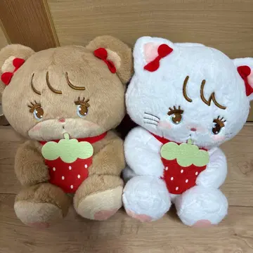 mikko illustrations 딸기 BIG 봉제 인형