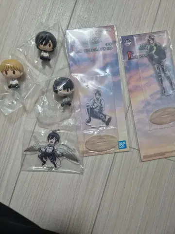 진격의 거인 미니 피규어 5개 세트