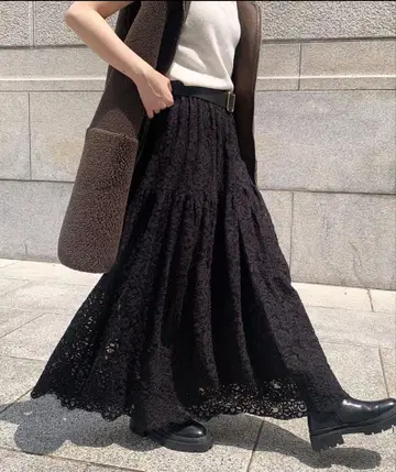 DOUDOU 스칼라 레이스 플레어 롱 스커트 블랙