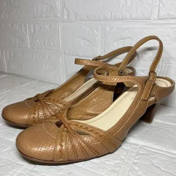 [하자품] REGAL 리갈 23.5cm 스트랩 펌프스 카멜