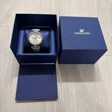 Swarovski 실버 크로노그래프 시계