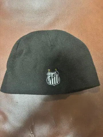 S.F.C. 로고 자수 블랙 니트 모자 산토스 FC