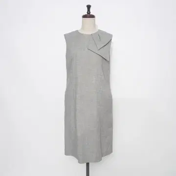 새상품급 르네 슬리브리스 원피스 리본 디자인 그레이 36*OD265