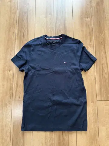 TOMMY HILFIGER 네이비 T셔츠 M