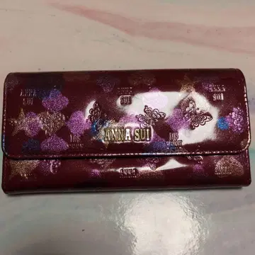 ANNA SUI 빨간색 장지갑 하트와 나비 디자인