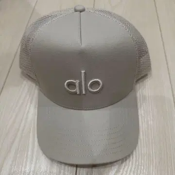 alo 베이지 메쉬 백캡