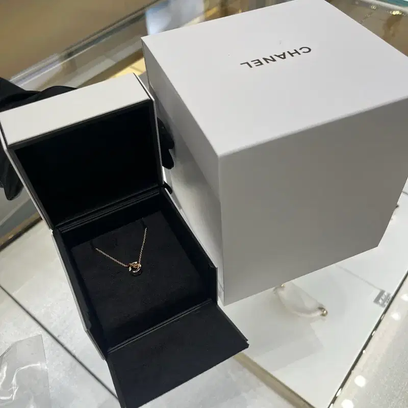 샤넬 코코크러쉬 베이지골드 목걸이