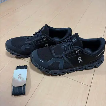 [가격 협상 가능!] On Cloud 6 25.5cm 끈 포함 신발