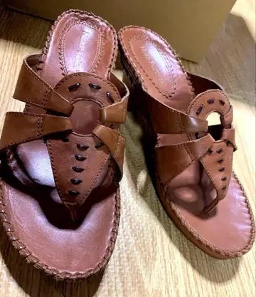 새상품급 Hush puppies 샌들 여성용 브라운 허시파피