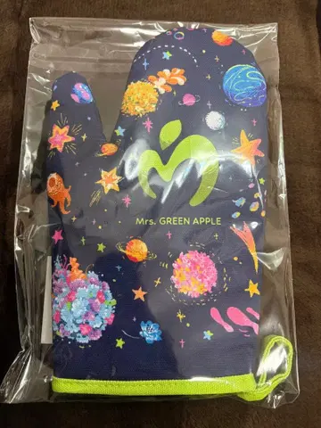 Mrs. GREEN APPLE 미세스 미튼