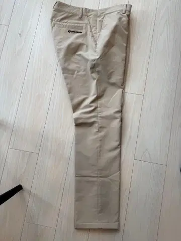 TaylorMade 베이지 슬랙스 36