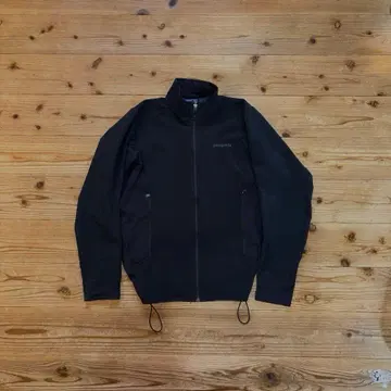 Patagonia 소프트쉘 자켓 블랙