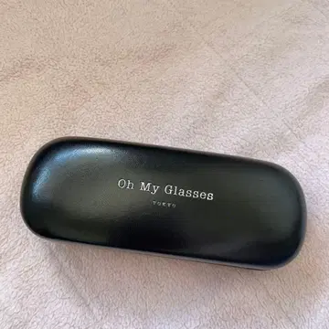 Oh My Glasses 블랙 안경 케이스