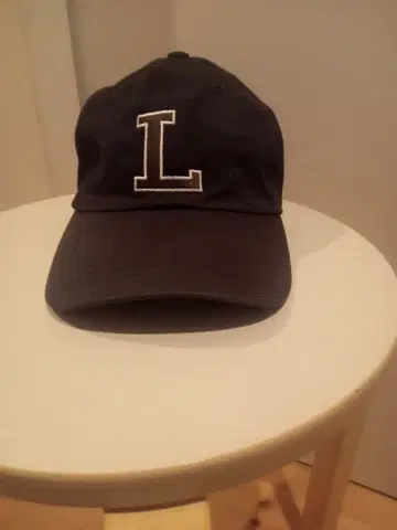 Lacoste 블랙 L 자수 야구 모자