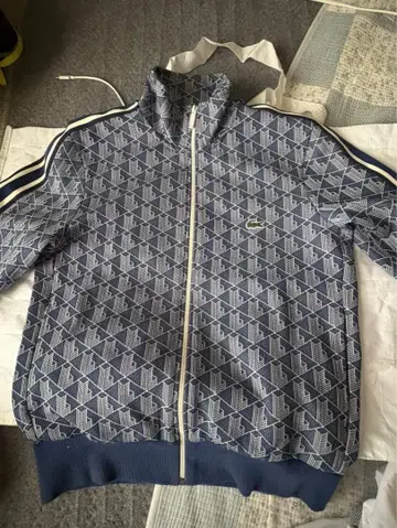 Lacoste 기하학 패턴 저지