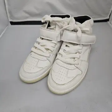 새상품급 ZARA 가죽 하이탑 스니커즈 화이트 23.5 cm