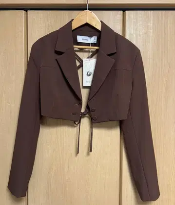 브라운 크롭 자켓 숏 기장 자켓 버쉬카 bershka