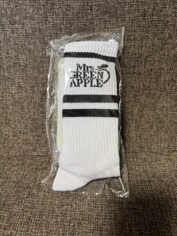 Mrs. GREEN APPLE 화이트 양말 세트