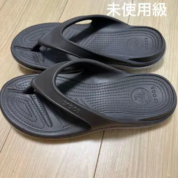 crocs 비치 샌들 시착만 한 상품