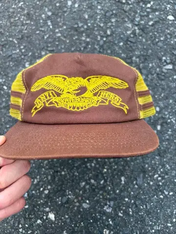 ANTIHERO 메쉬 캡