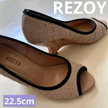 새상품급 리조이 22.5cm 우드 밑창 오픈토 샌들 펌프스 하이힐