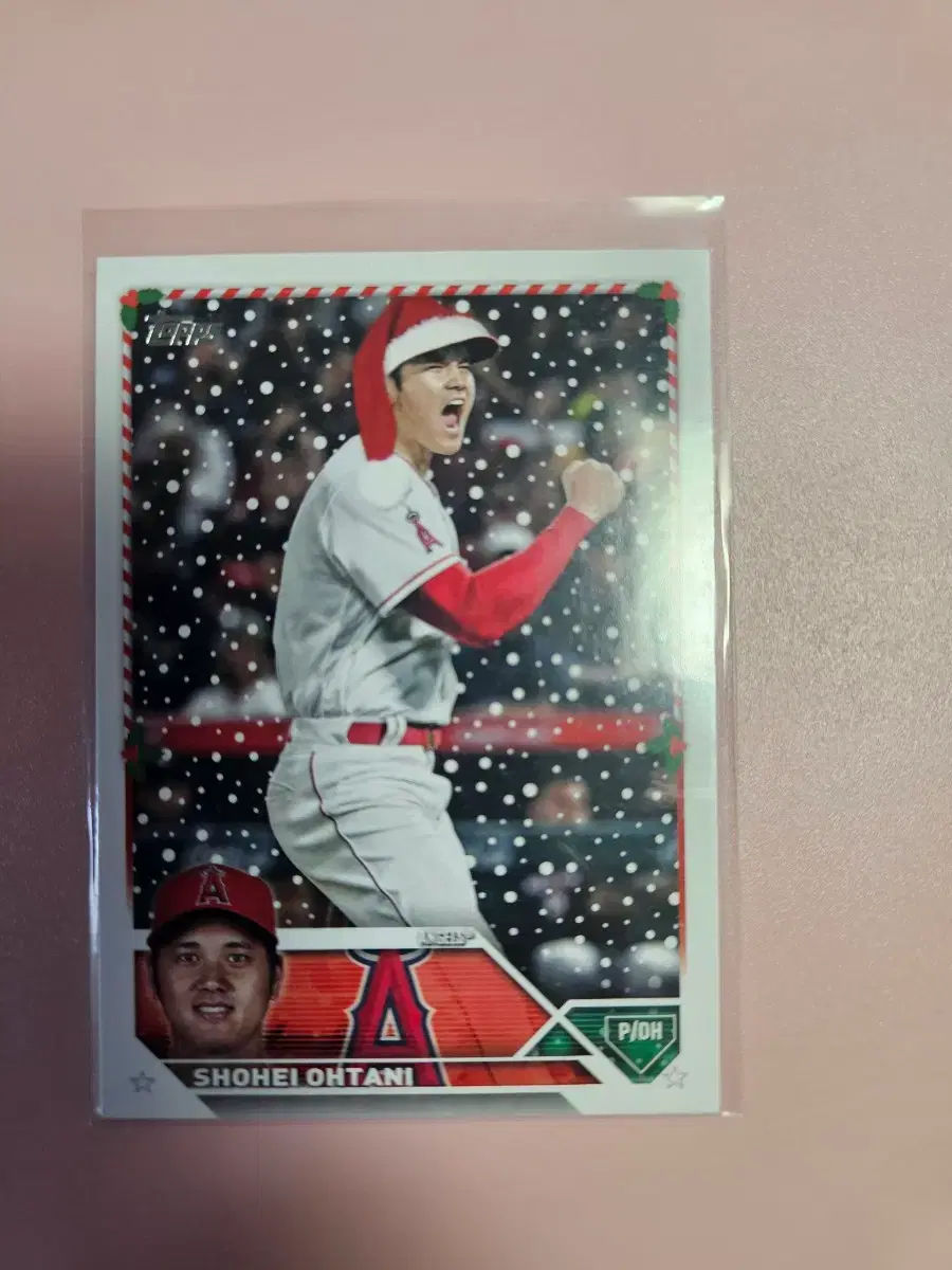 오타니 2023 Topps Holiday Variation