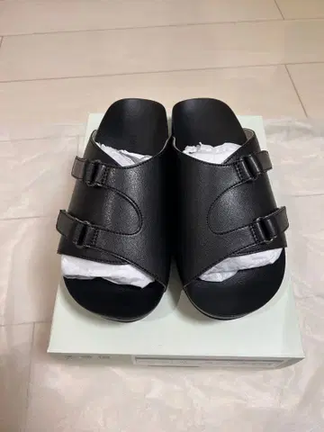 아카이시 외출용 샌들 블랙 M 사이즈