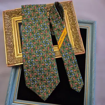Salvatore Ferragamo 그린 컬러 넥타이