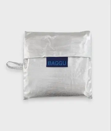 새상품 baggu 메탈릭 실버 baby