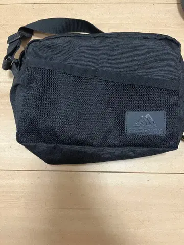 GREGORY 블랙 숄더백