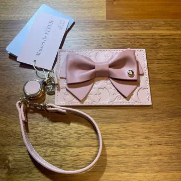 Maison de FLEUR 패스 케이스 마리 디즈니