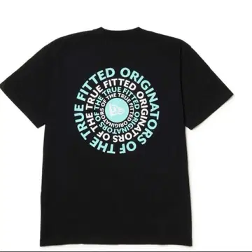 새상품 뉴에라 NEW ERA 남성용 M 사이즈 반팔 티셔츠 상의 M