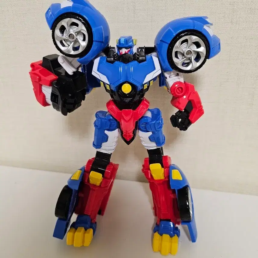 ミニ特攻隊ティラノサンダー